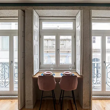 Turquoise Flat W Ac & Balcony By Lovelystay Appartement