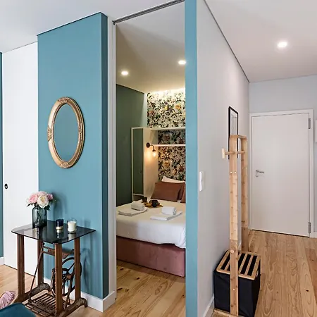 Turquoise Flat W Ac & Balcony By Lovelystay דירה *