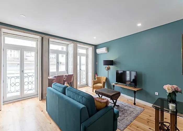 Turquoise Flat W Ac & Balcony By Lovelystay Porto