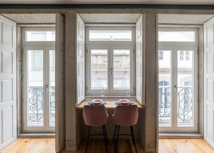 Turquoise Flat W Ac & Balcony By Lovelystay Appartement