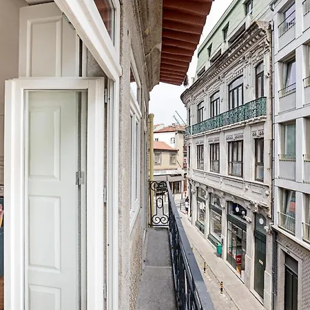 Turquoise Flat W Ac & Balcony By Lovelystay 公寓